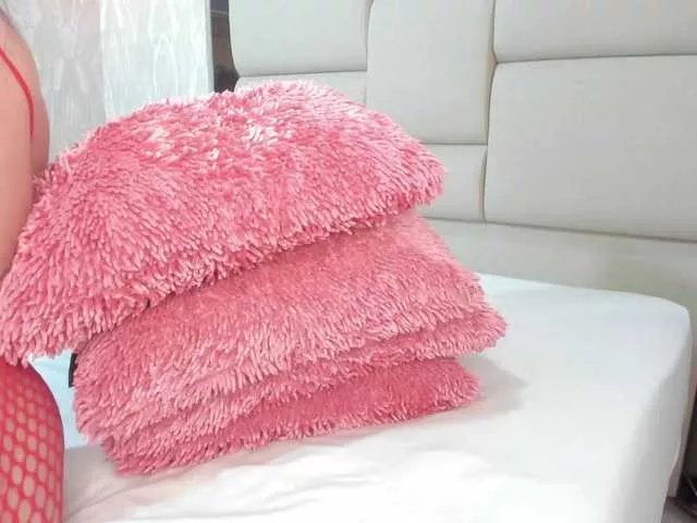 Molly-Rosse on BongaCams