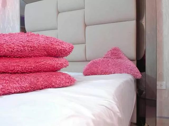 Molly-Rosse on BongaCams