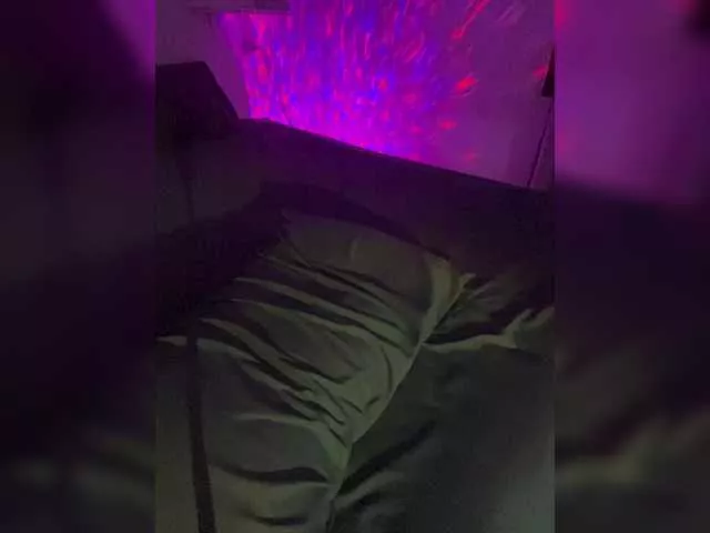 Freechat Montenegro8 on BongaCams