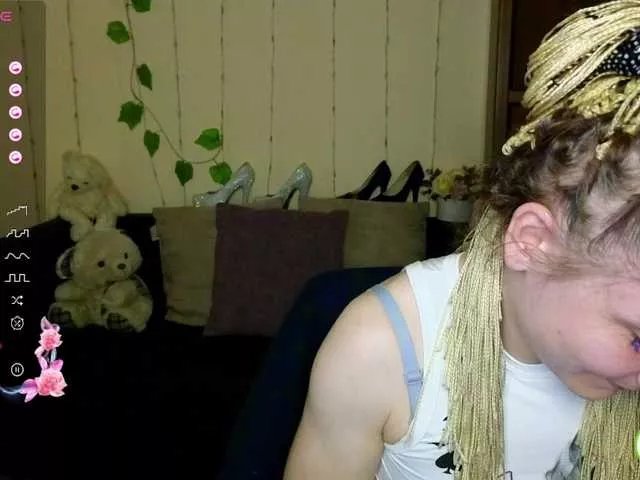 Musekittyjeni112 on BongaCams