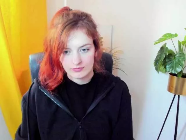 Offline NadineGold on BongaCams
