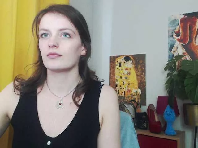 Offline NadineGold on BongaCams