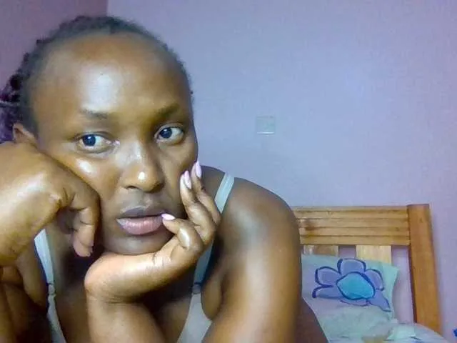 Freechat Naughtyliby on BongaCams