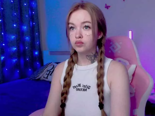 Freechat NaughtyMable on BongaCams