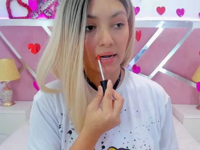 NinnaVous on BongaCams