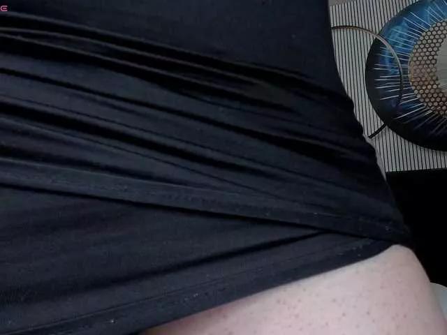 octaviarouse on BongaCams