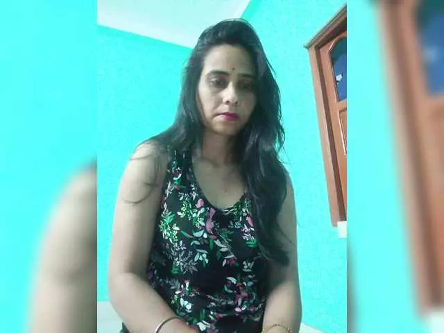 Offline Pakhi on BongaCams