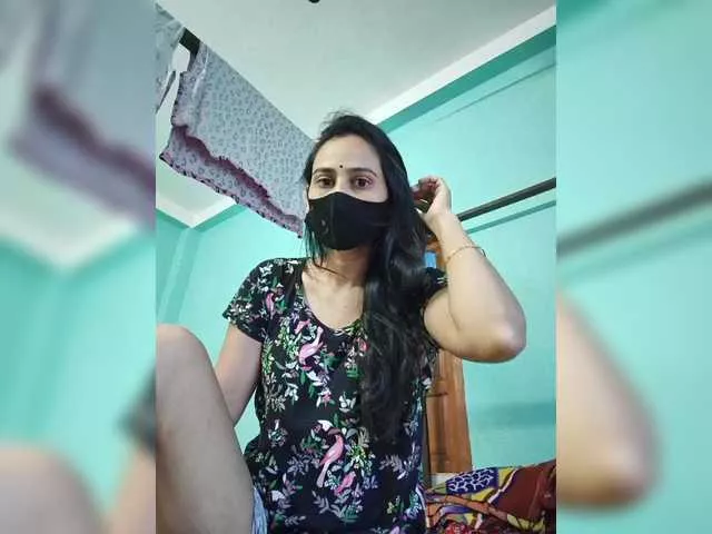 Offline Pakhi on BongaCams