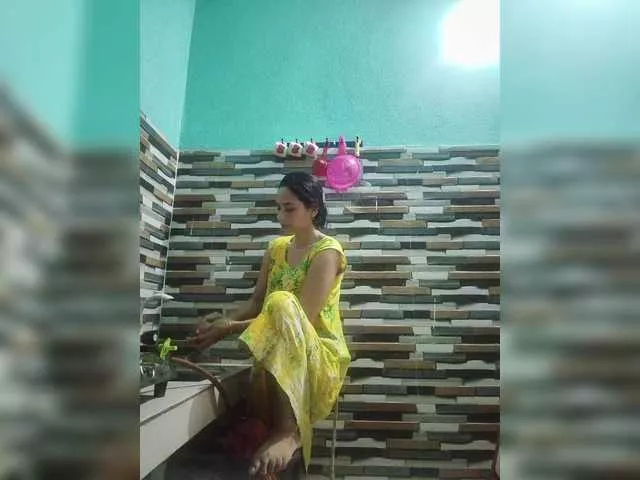 Offline Pakhi on BongaCams