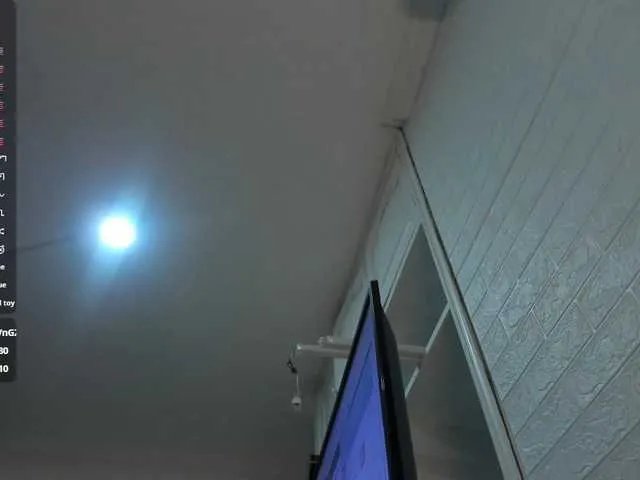 Paola233 on BongaCams