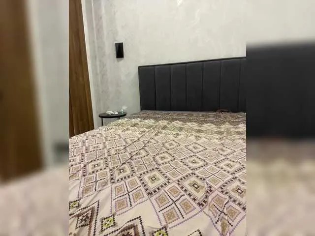 Pararam — Instagram HOLOPOPLE 