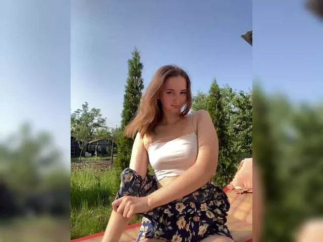 PeachGirl on BongaCams