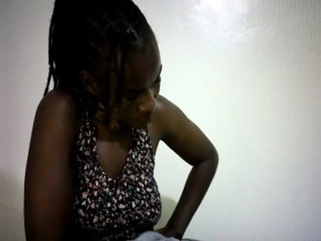 Pierra77 on BongaCams