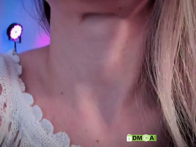 Freechat purple-love on BongaCams