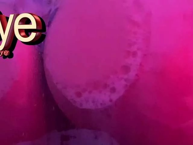 QueenAfina on BongaCams