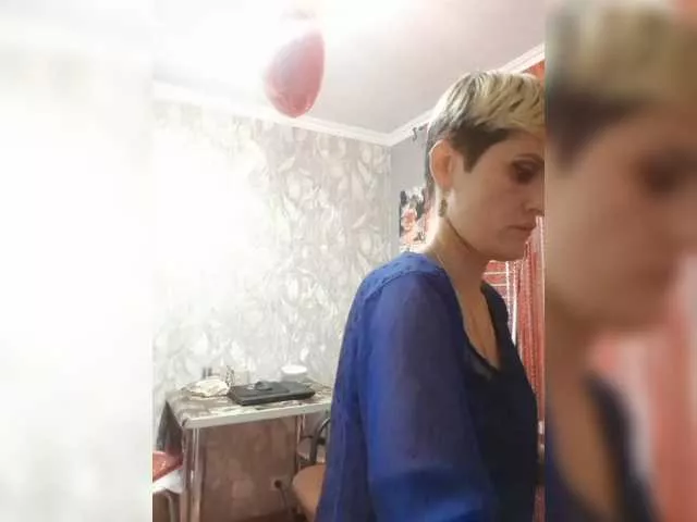 Freechat Raisin on BongaCams