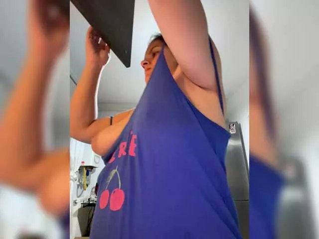 ReveMignoneX on BongaCams