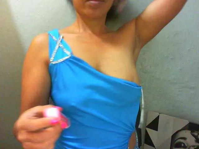 Offline RitaHalle on BongaCams