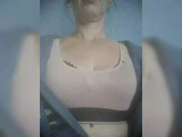 Rosa41 on BongaCams