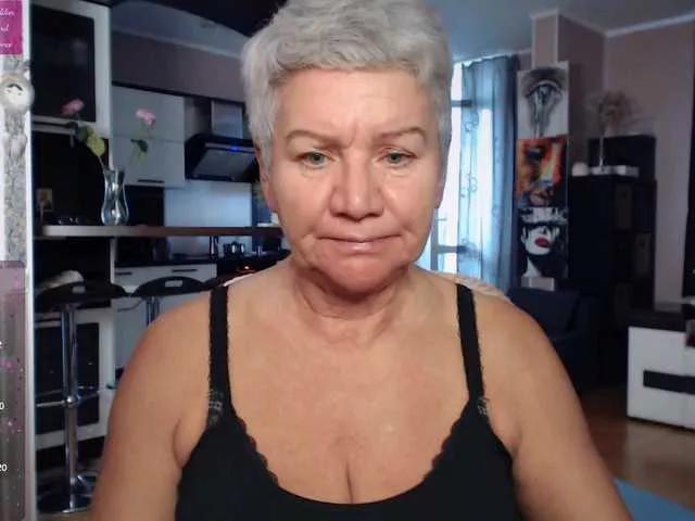 Offline roxana-brooks on BongaCams