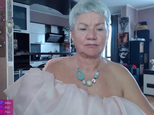 Offline roxana-brooks on BongaCams