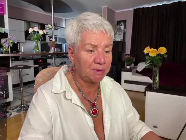 Offline roxana-brooks on BongaCams