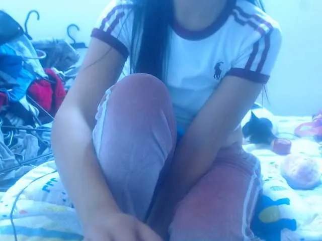 Offline Sabrinav on BongaCams