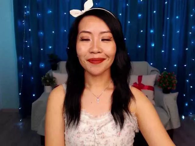 Sarahsexygirl on BongaCams