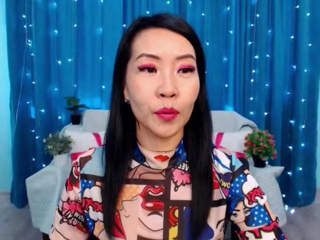 Sarahsexygirl on BongaCams