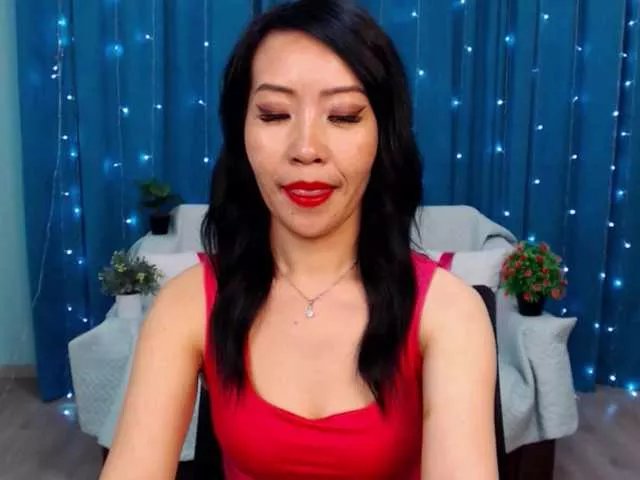 Sarahsexygirl on BongaCams