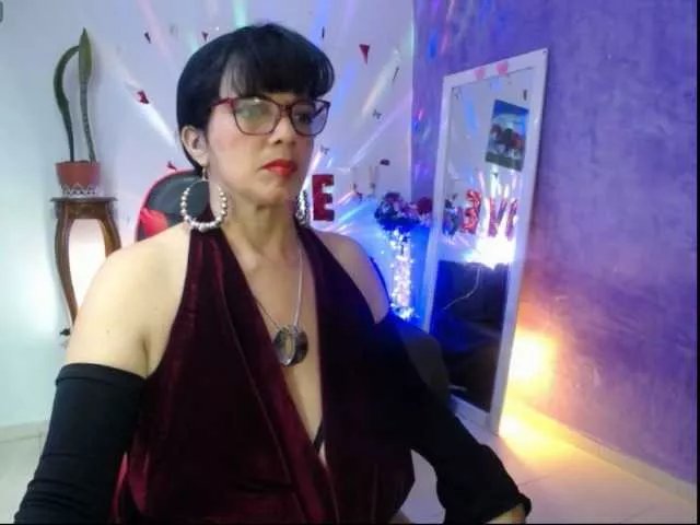 SaraSmith2 on BongaCams