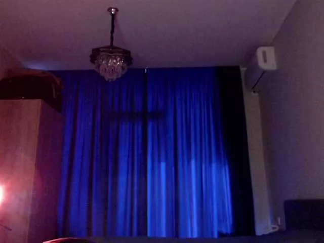 Offline SarinnnaLuv on BongaCams