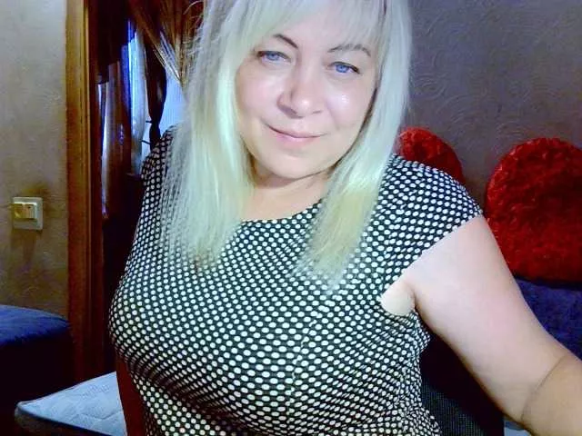 Offline Savan35na on BongaCams