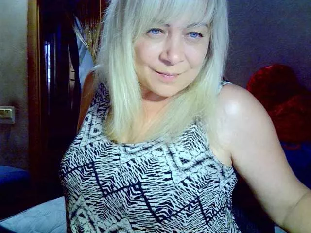 Offline Savan35na on BongaCams