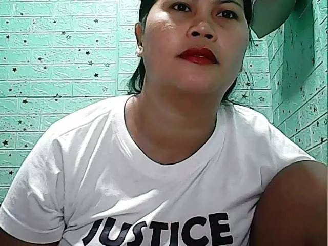 Offline sexyslutcum on BongaCams