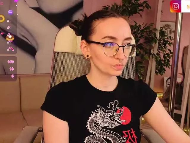 ShiroHeby on BongaCams