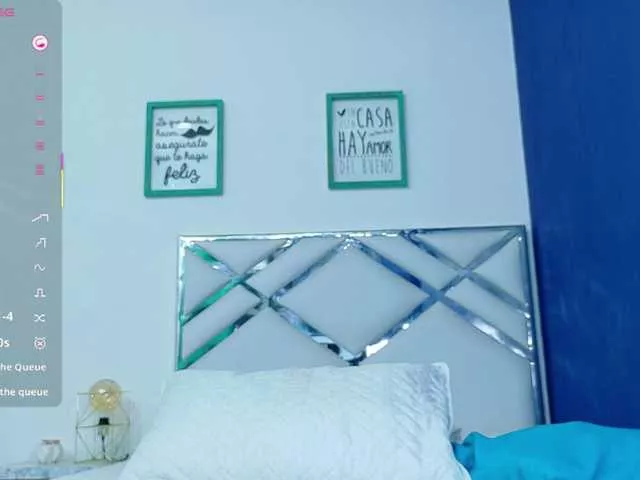 Offline skinnyandcute on BongaCams