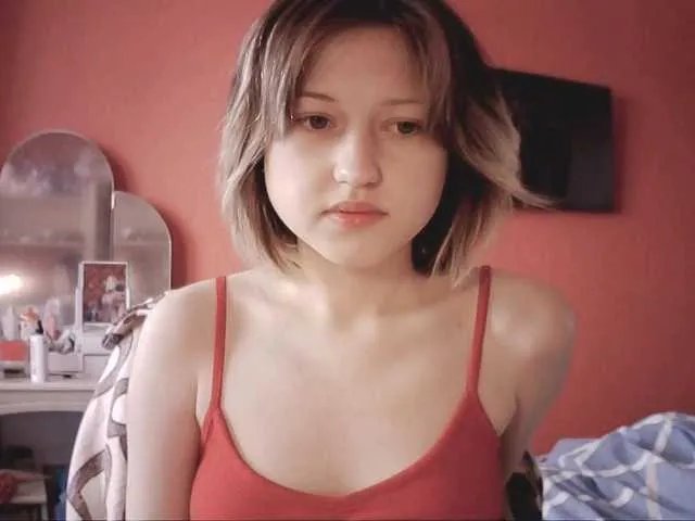 SnowWhiteNika on BongaCams
