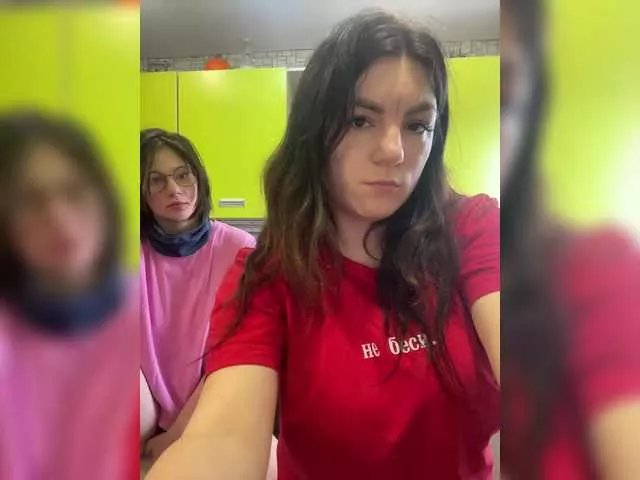 sosgirl1994 on BongaCams