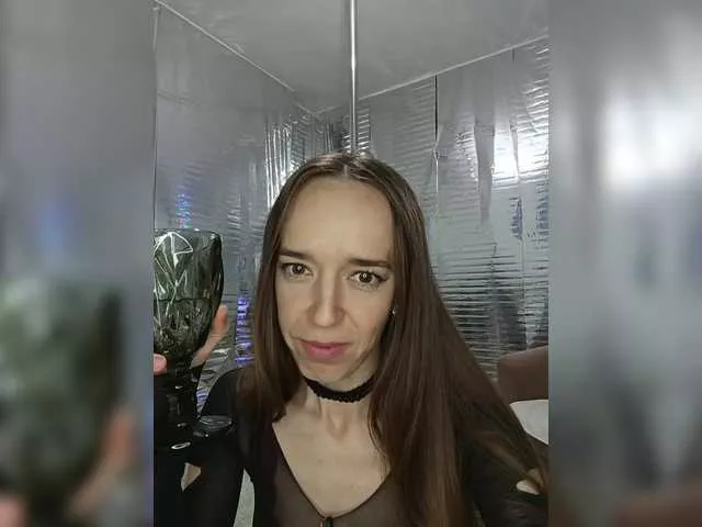 Offline StarKristy on BongaCams