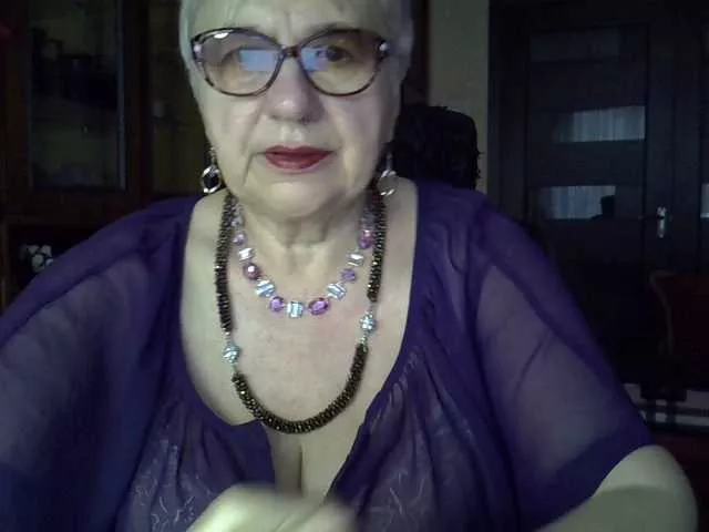 Freechat SweetCherry00 on BongaCams