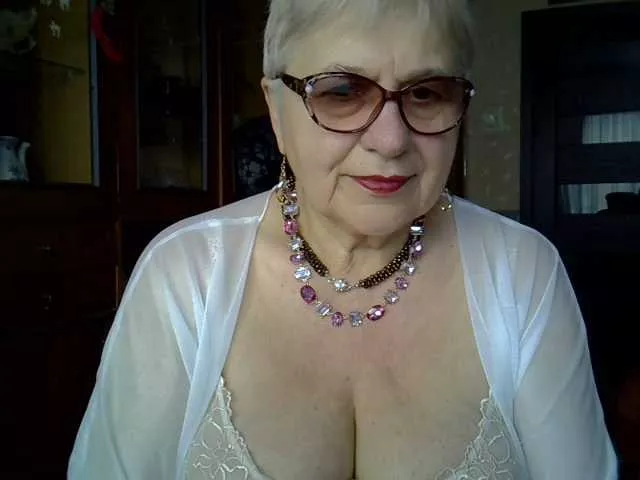 Freechat SweetCherry00 on BongaCams