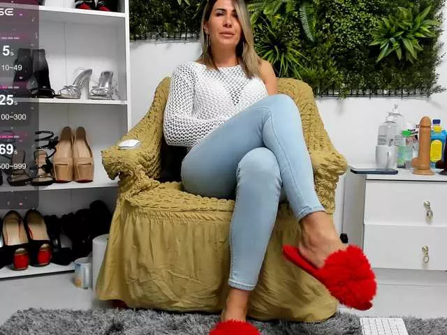 Offline Sweetcherry30 on BongaCams