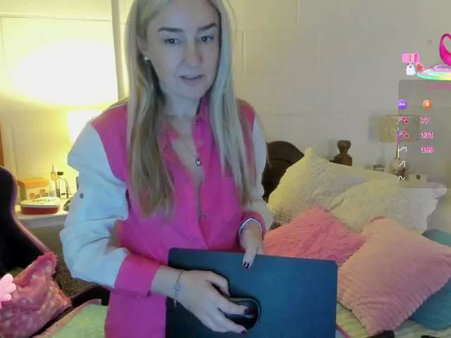 Sweetnina on BongaCams 