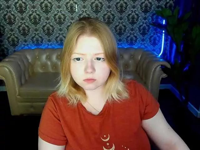 TinkerrBelll on BongaCams