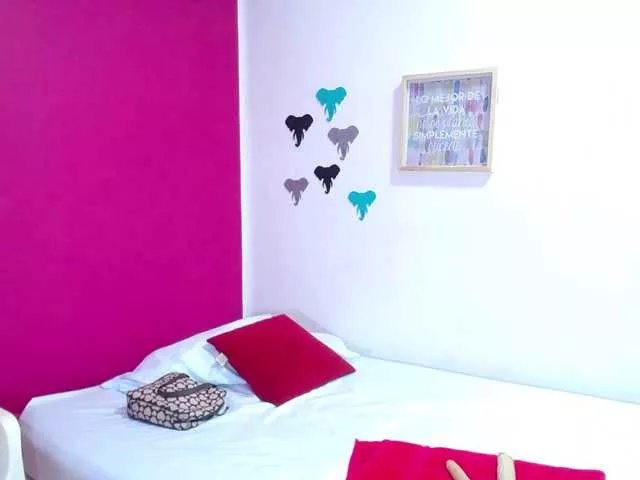 tiny-whore on BongaCams