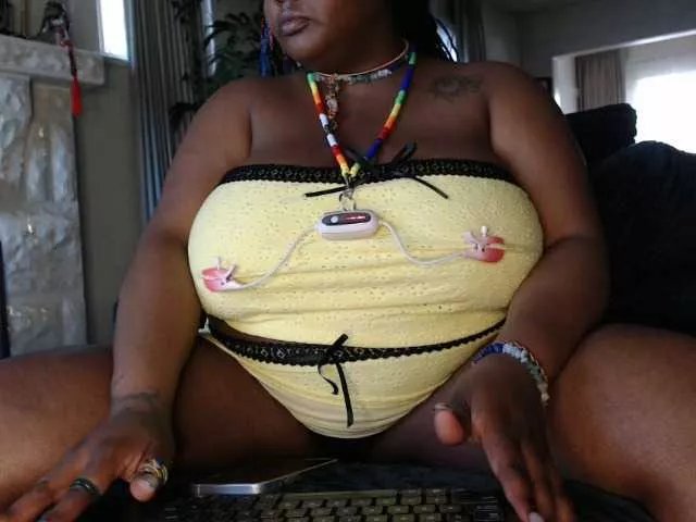 tittycity on BongaCams