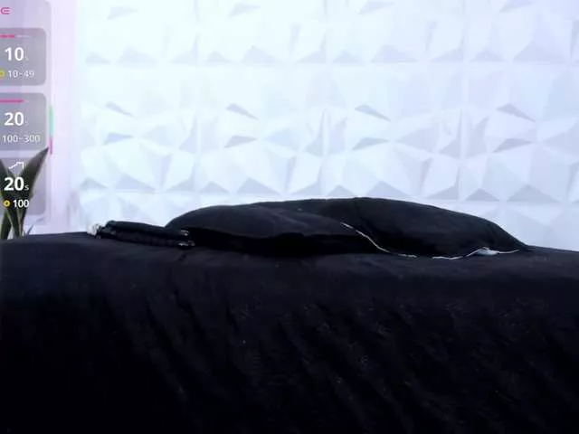 Offline valeriaGomez on BongaCams