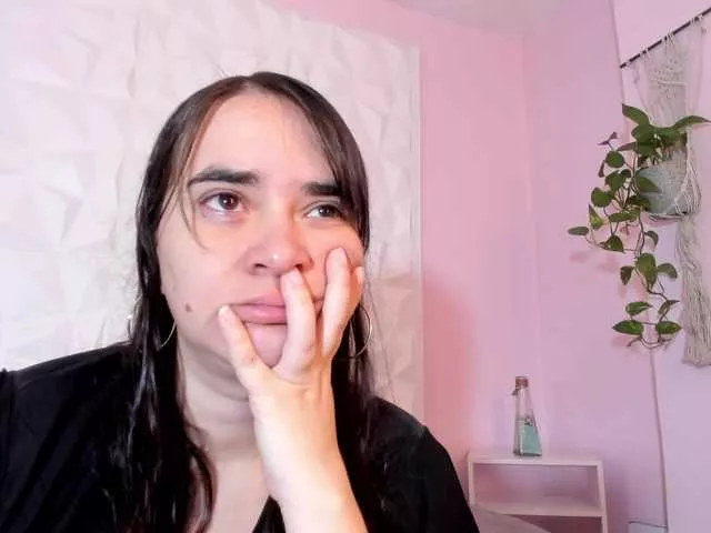 Offline valeriaGomez on BongaCams