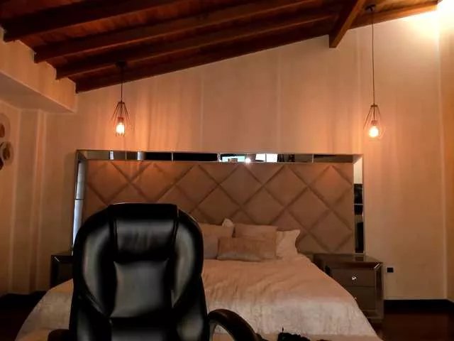 ValeriaVelvet on BongaCams